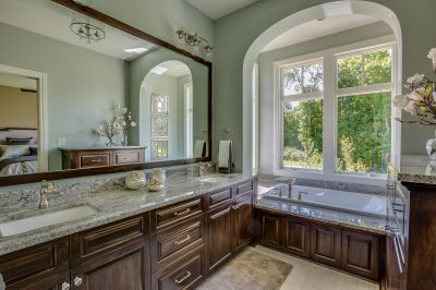 Luxury Bathroom Features